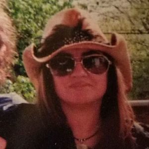 Meet your Posher, Dineen